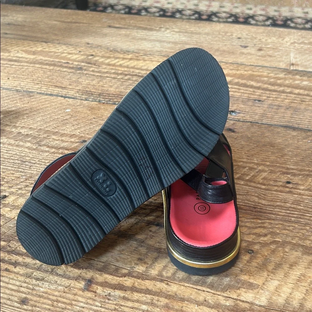 Pas de Rogue slingback sandals